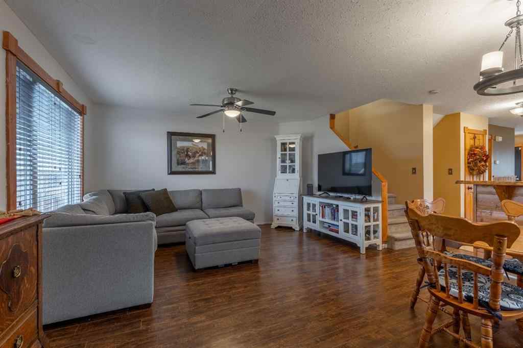 MLS&reg; # A2270687 - 583 8 Avenue W in NONE Cardston, Residential Open Houses