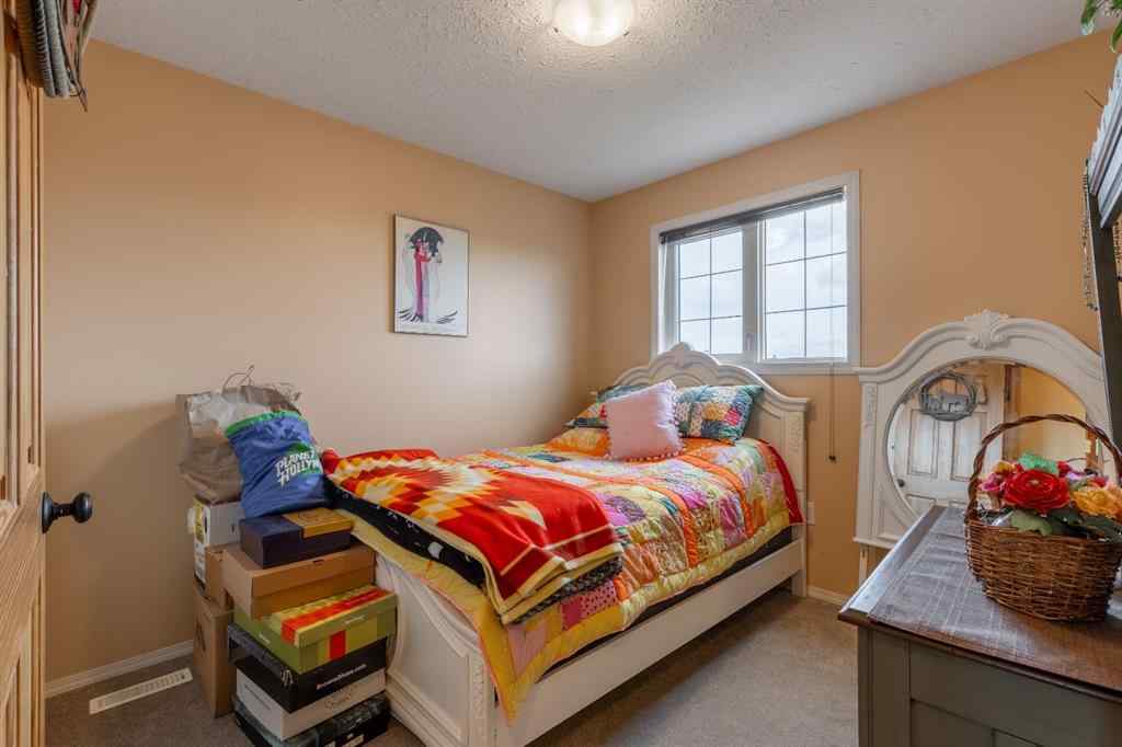 MLS&reg; # A2270687 - 583 8 Avenue W in NONE Cardston, Residential Open Houses