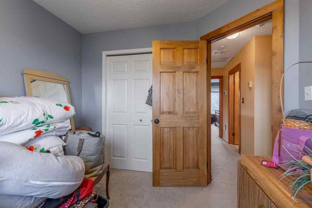 MLS&reg; # A2270687 - 583 8 Avenue W in NONE Cardston, Residential Open Houses