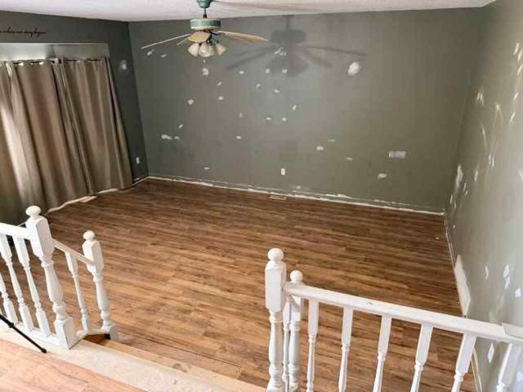 MLS&reg; # A2270690 - 14 Eagle Road  in Fairway Heights Lacombe, Residential Open Houses