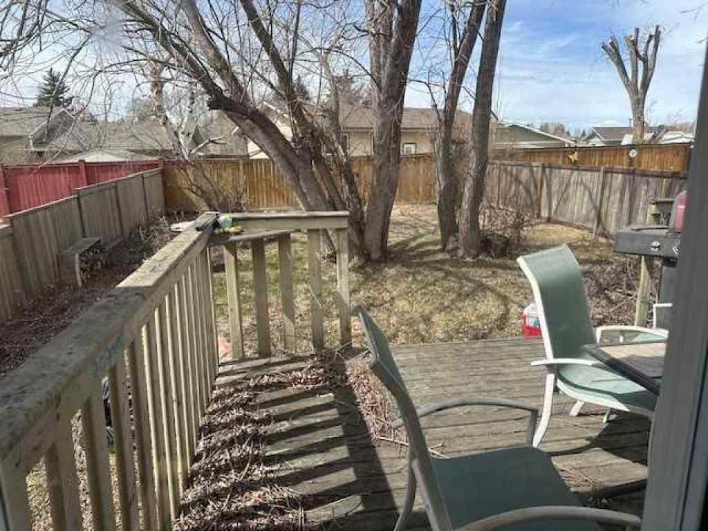 MLS&reg; # A2270690 - 14 Eagle Road  in Fairway Heights Lacombe, Residential Open Houses