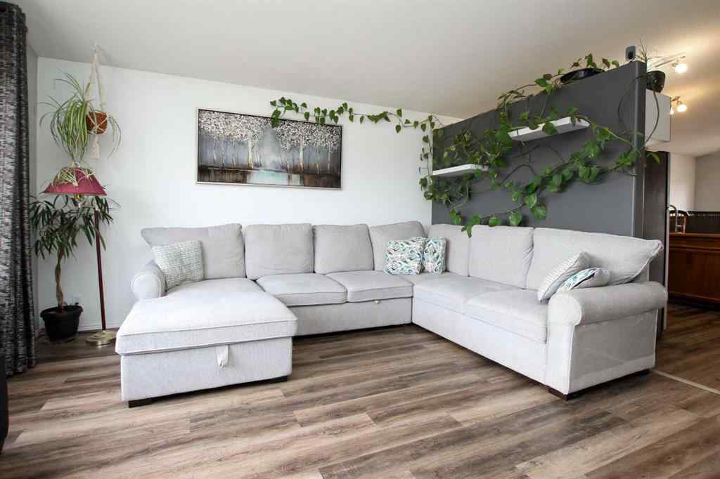 MLS&reg; # A2270692 - 56 Kentwood Drive  in Kingsgate Red Deer, Residential Open Houses