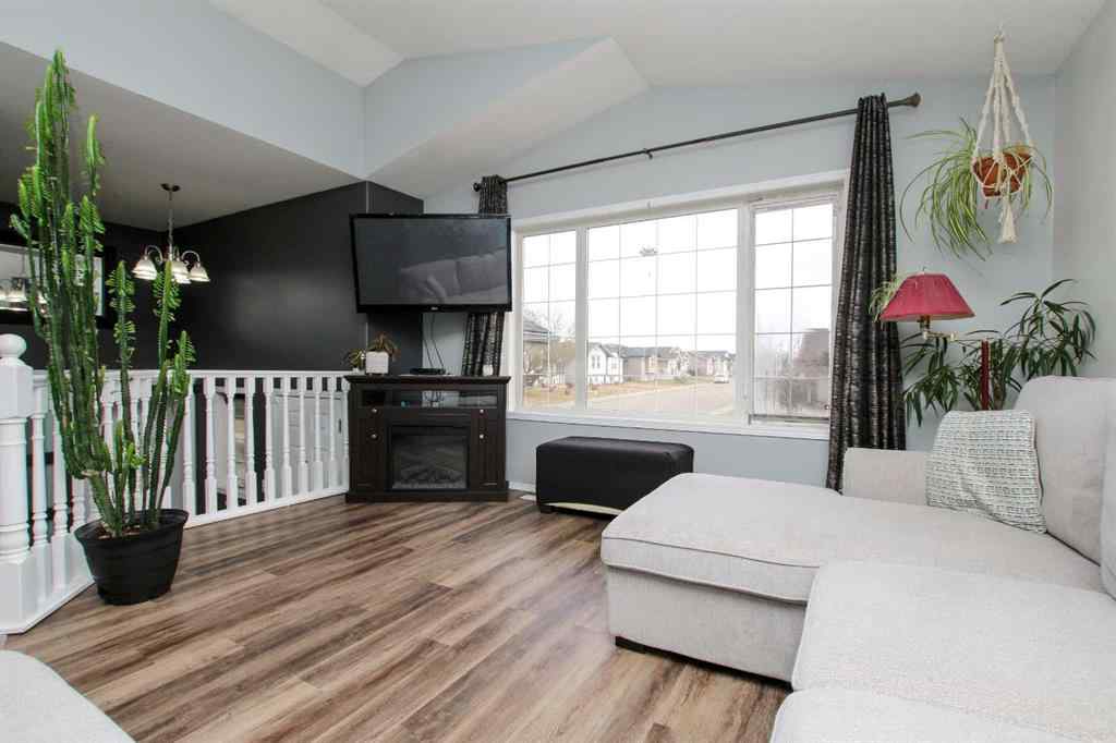 MLS&reg; # A2270692 - 56 Kentwood Drive  in Kingsgate Red Deer, Residential Open Houses