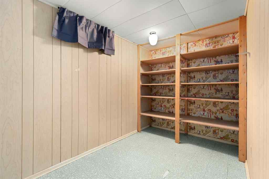 MLS&reg; # A2270693 - 898 13 Street NE in Northeast Crescent Heights Medicine Hat, Residential Open Houses