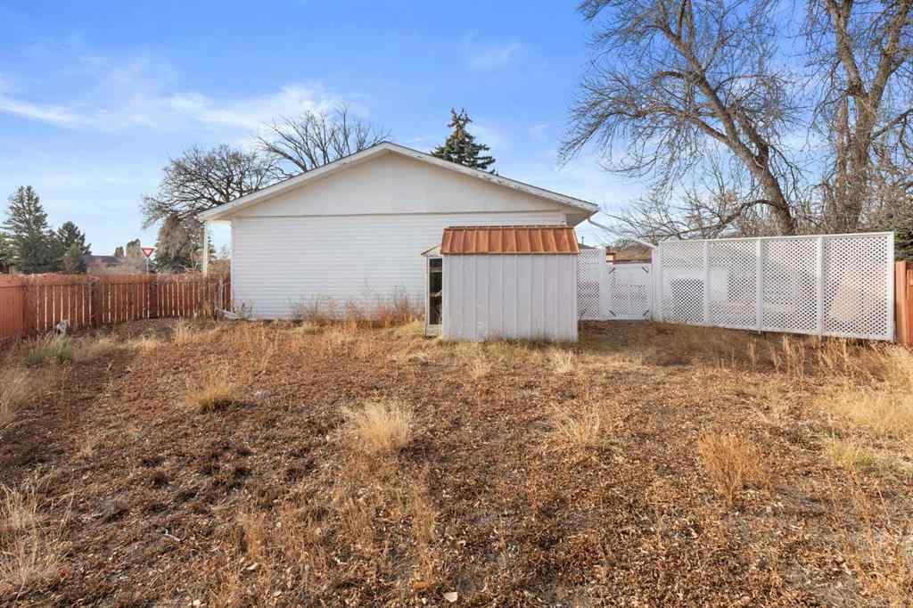 MLS&reg; # A2270693 - 898 13 Street NE in Northeast Crescent Heights Medicine Hat, Residential Open Houses