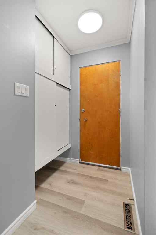 MLS&reg; # A2270693 - 898 13 Street NE in Northeast Crescent Heights Medicine Hat, Residential Open Houses