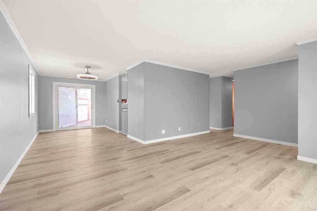 MLS&reg; # A2270693 - 898 13 Street NE in Northeast Crescent Heights Medicine Hat, Residential Open Houses