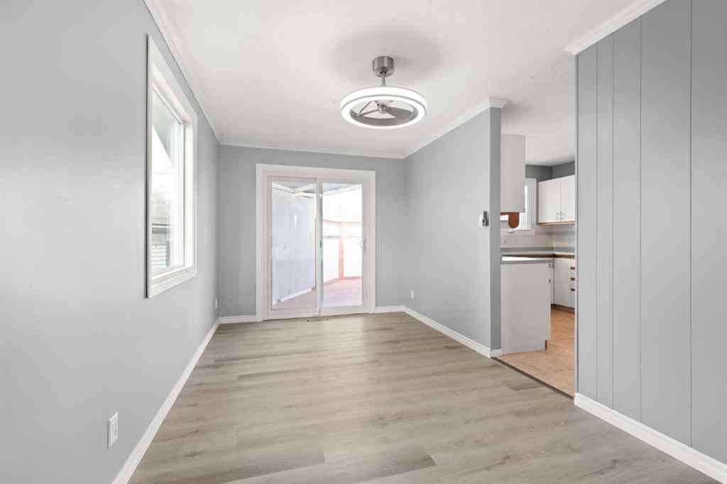 MLS&reg; # A2270693 - 898 13 Street NE in Northeast Crescent Heights Medicine Hat, Residential Open Houses