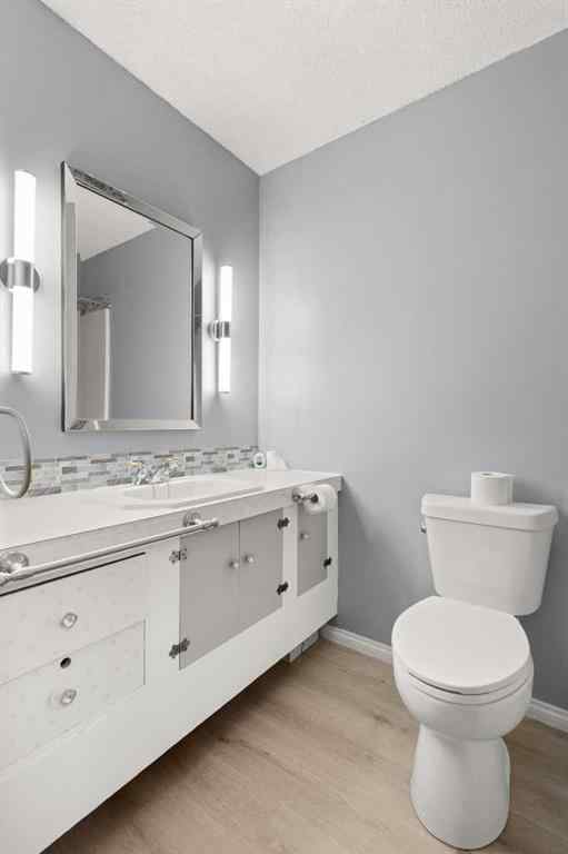 MLS&reg; # A2270693 - 898 13 Street NE in Northeast Crescent Heights Medicine Hat, Residential Open Houses