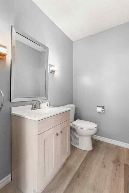 MLS&reg; # A2270693 - 898 13 Street NE in Northeast Crescent Heights Medicine Hat, Residential Open Houses