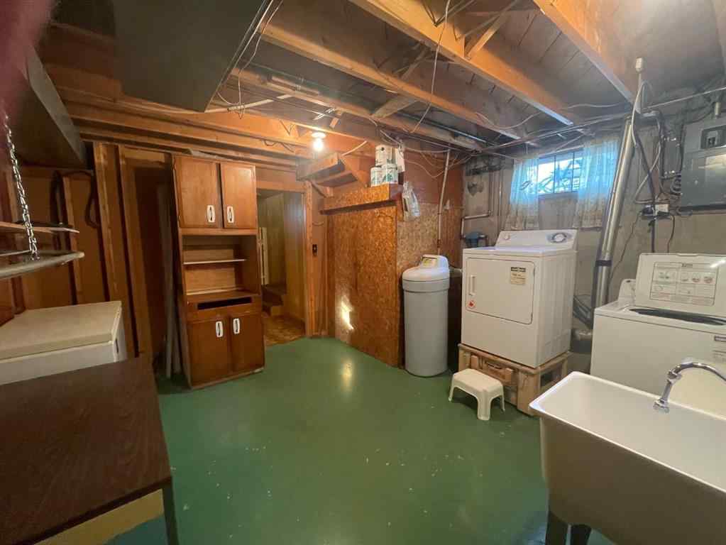 MLS&reg; # A2270694 - 524 51 Avenue W in NONE Claresholm, Residential Open Houses