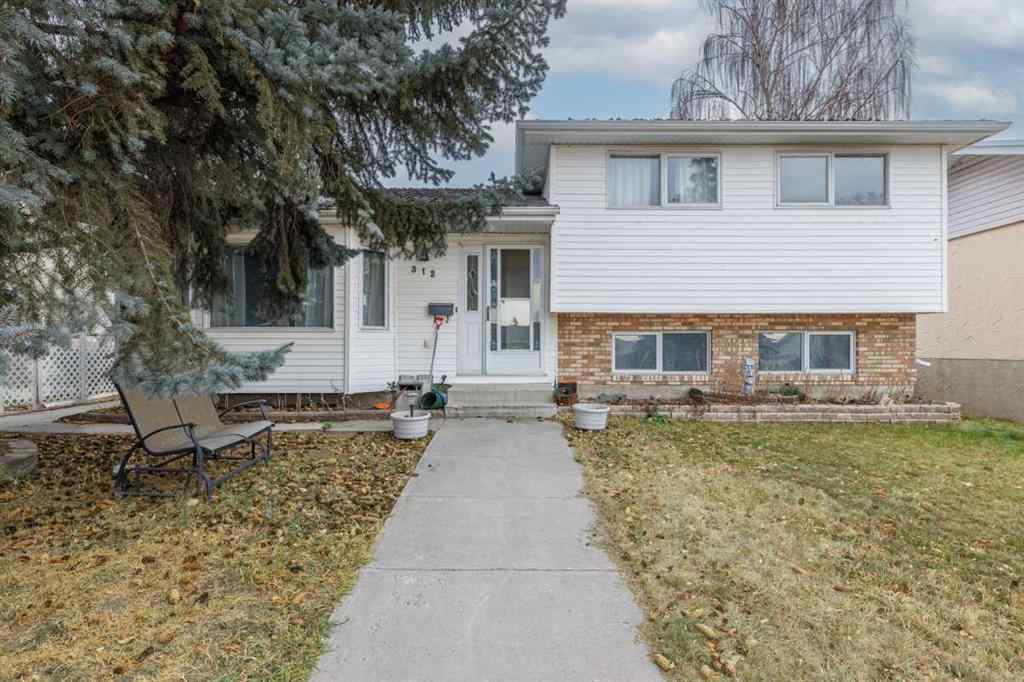 MLS® A2270696 - 312 Queensland Road SE in Queensland Calgary, Residential