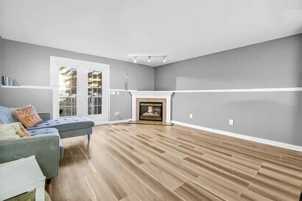 MLS&reg; # A2270701 - Unit #102 139 26 Avenue NW in Tuxedo Park Calgary, Residential Open Houses