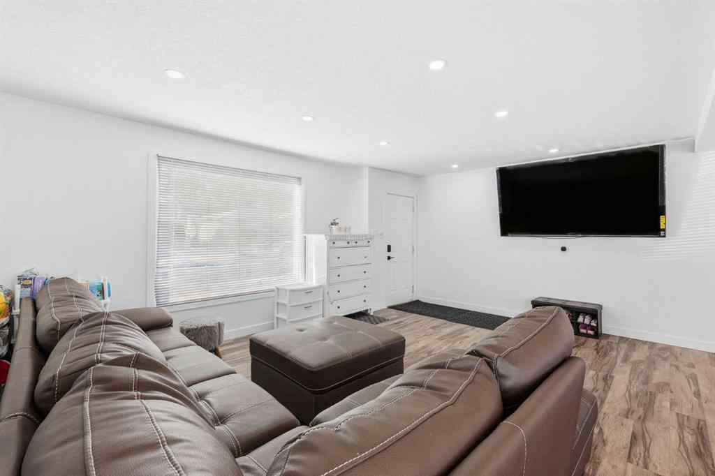 MLS&reg; # A2270702 - 69 Harrow Crescent SW in Haysboro Calgary, Residential Open Houses