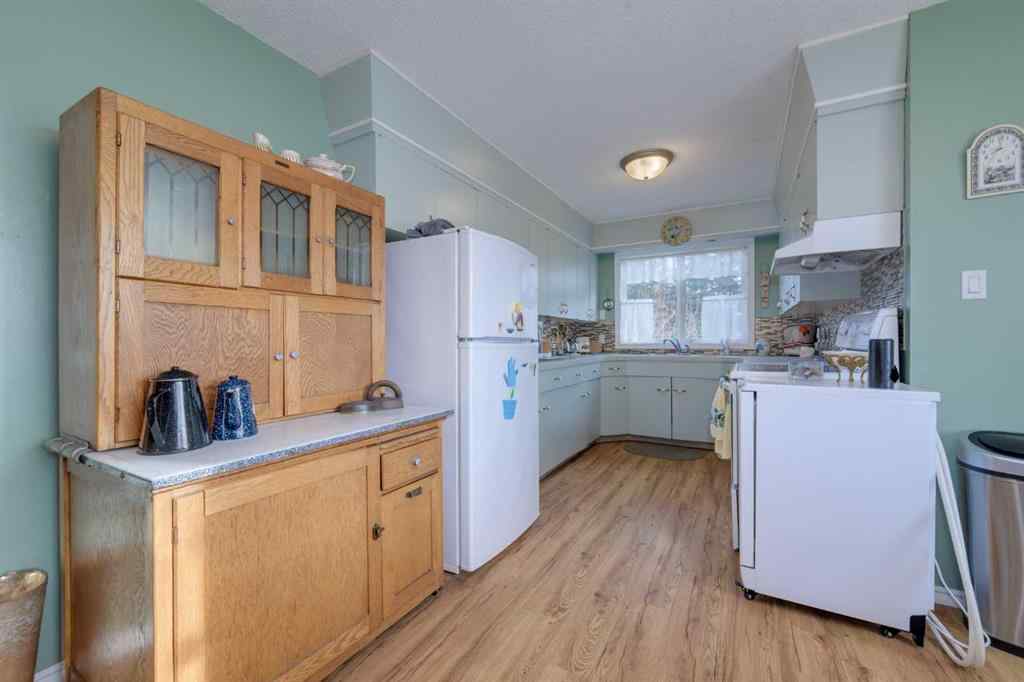 MLS&reg; # A2270703 - 4729 54 Avenue  in NONE Rimbey, Residential Open Houses