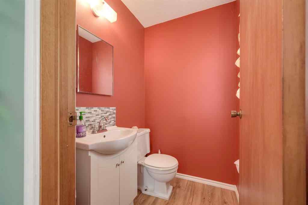 MLS&reg; # A2270703 - 4729 54 Avenue  in NONE Rimbey, Residential Open Houses