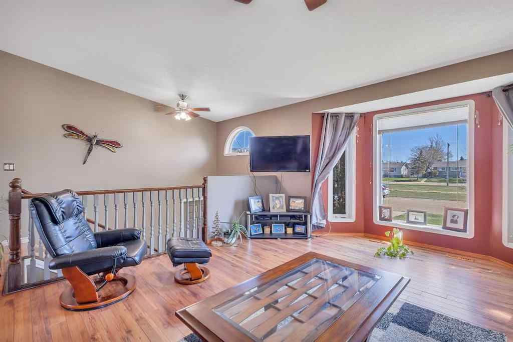 MLS&reg; # A2270705 - 4114 65a Street  in Meadowlands Stettler, Residential Open Houses