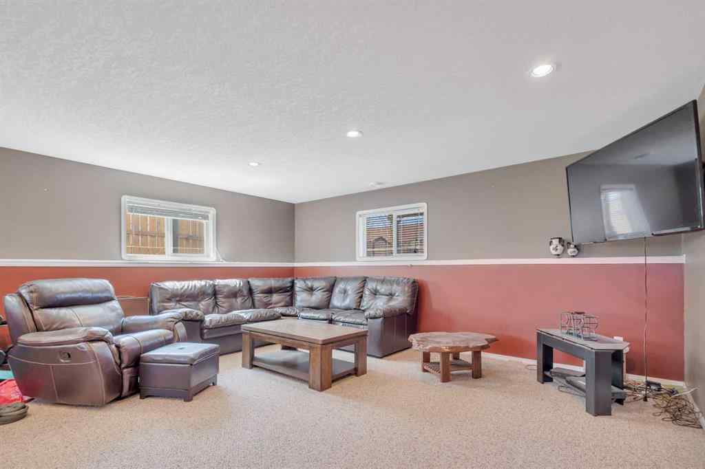 MLS&reg; # A2270705 - 4114 65a Street  in Meadowlands Stettler, Residential Open Houses