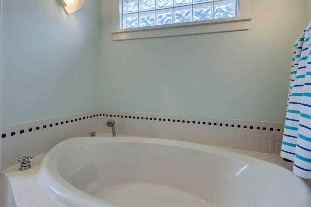 MLS® # A2270710 - 3019 4 Street SW in Rideau Park Calgary, Residential Open Houses