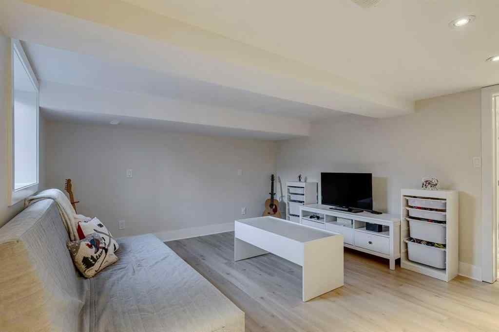 MLS® # A2270710 - 3019 4 Street SW in Rideau Park Calgary, Residential Open Houses