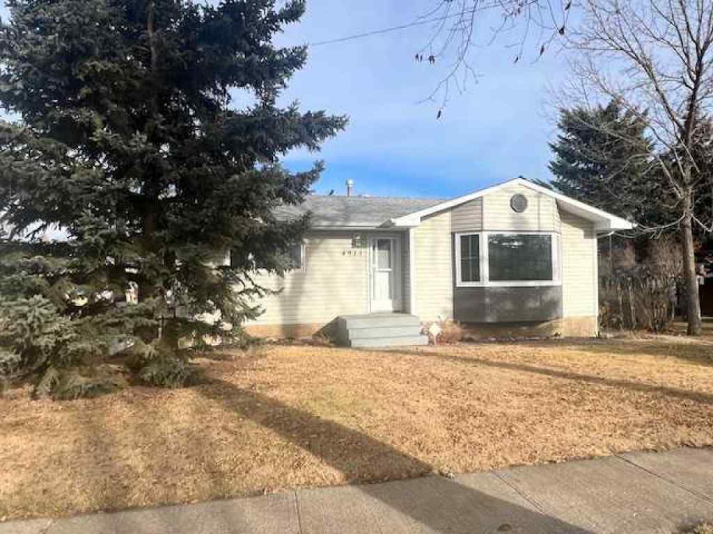 MLS&reg; # A2270717 - 4913 47 Avenue  in Forestburg Forestburg, Residential Open Houses