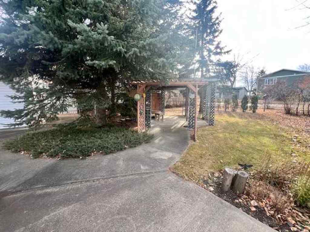 MLS&reg; # A2270717 - 4913 47 Avenue  in Forestburg Forestburg, Residential Open Houses