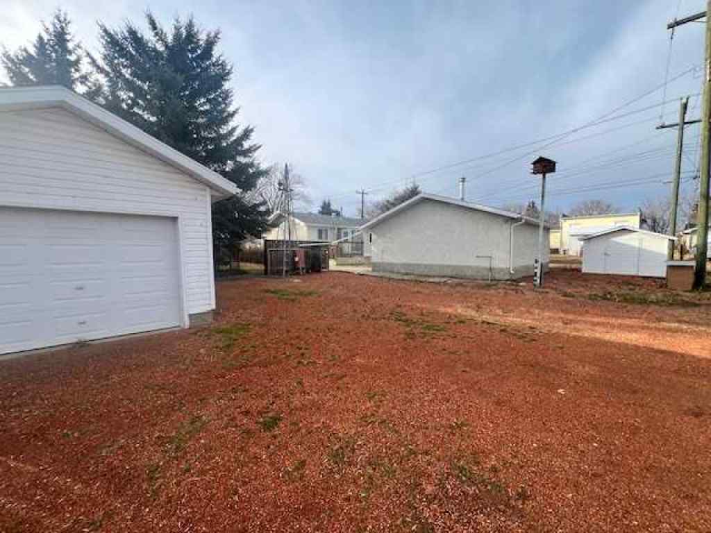 MLS&reg; # A2270717 - 4913 47 Avenue  in Forestburg Forestburg, Residential Open Houses