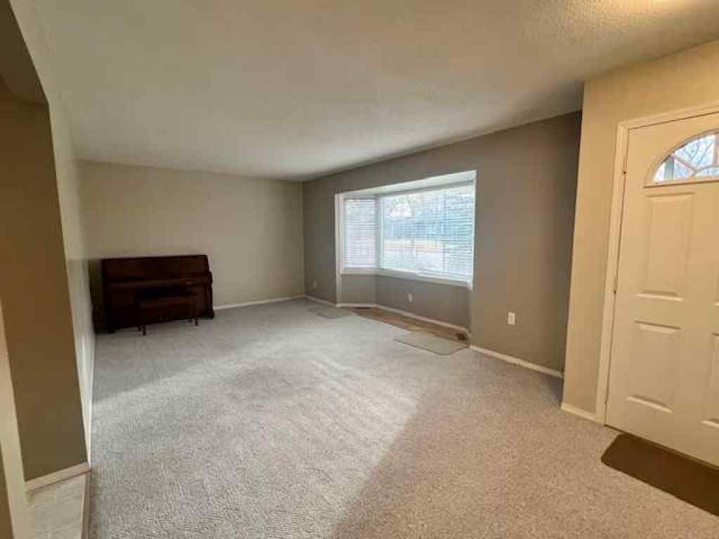 MLS&reg; # A2270717 - 4913 47 Avenue  in Forestburg Forestburg, Residential Open Houses