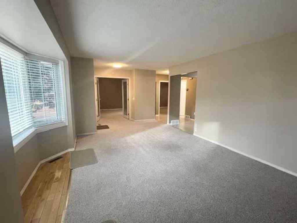 MLS&reg; # A2270717 - 4913 47 Avenue  in Forestburg Forestburg, Residential Open Houses