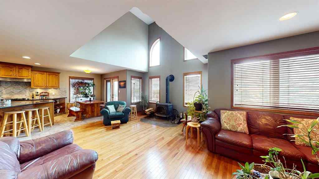 MLS&reg; # A2270718 - 443 East 9 Avenue  in NONE Dunmore, Residential Open Houses