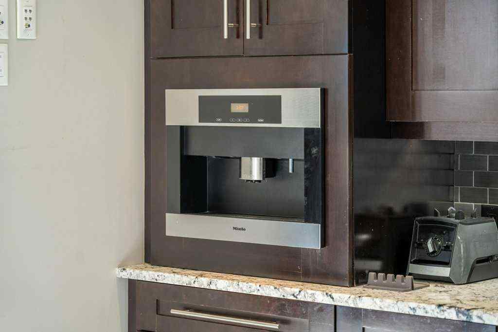 MLS® A2270722 - 276 Edenwold Drive NW in Edgemont Calgary, Residential