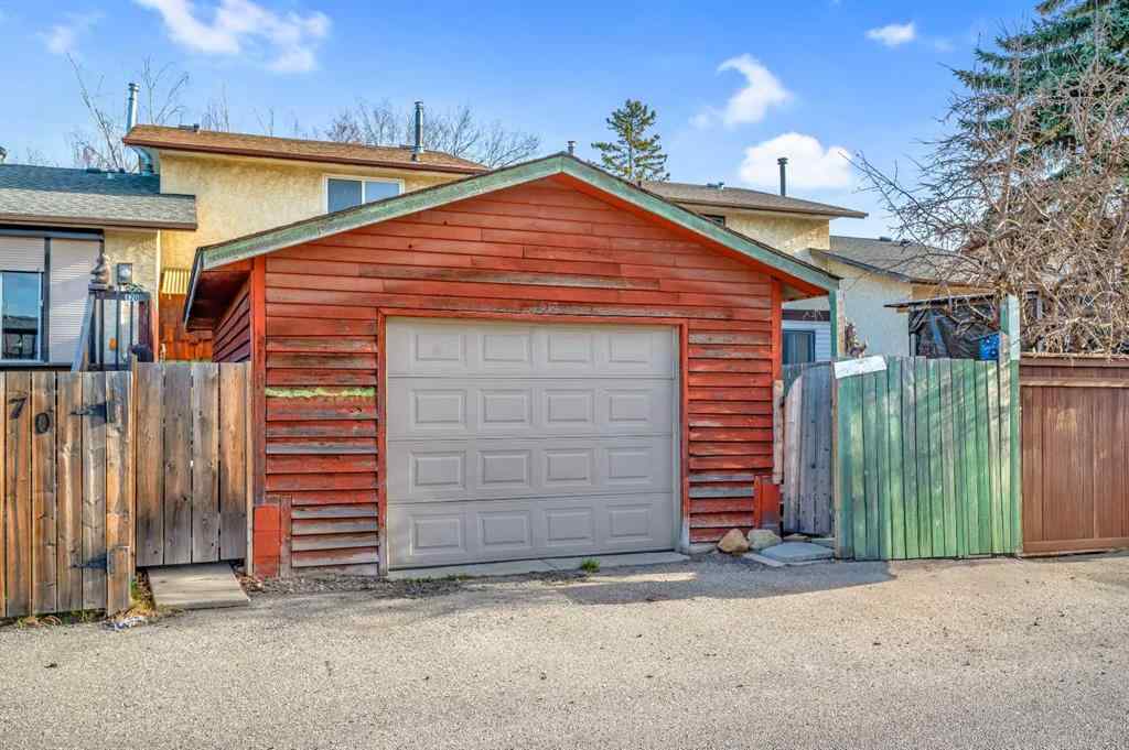 MLS® A2270725 - 172 Templehill Drive NE in Temple Calgary, Residential
