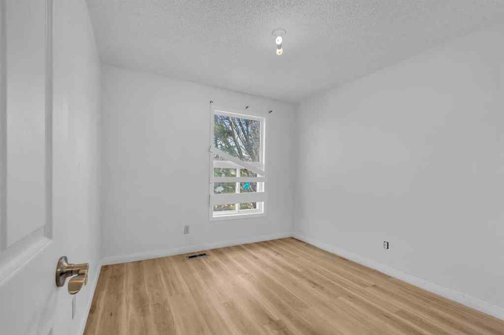 MLS® A2270725 - 172 Templehill Drive NE in Temple Calgary, Residential