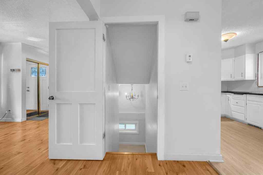 MLS® A2270725 - 172 Templehill Drive NE in Temple Calgary, Residential