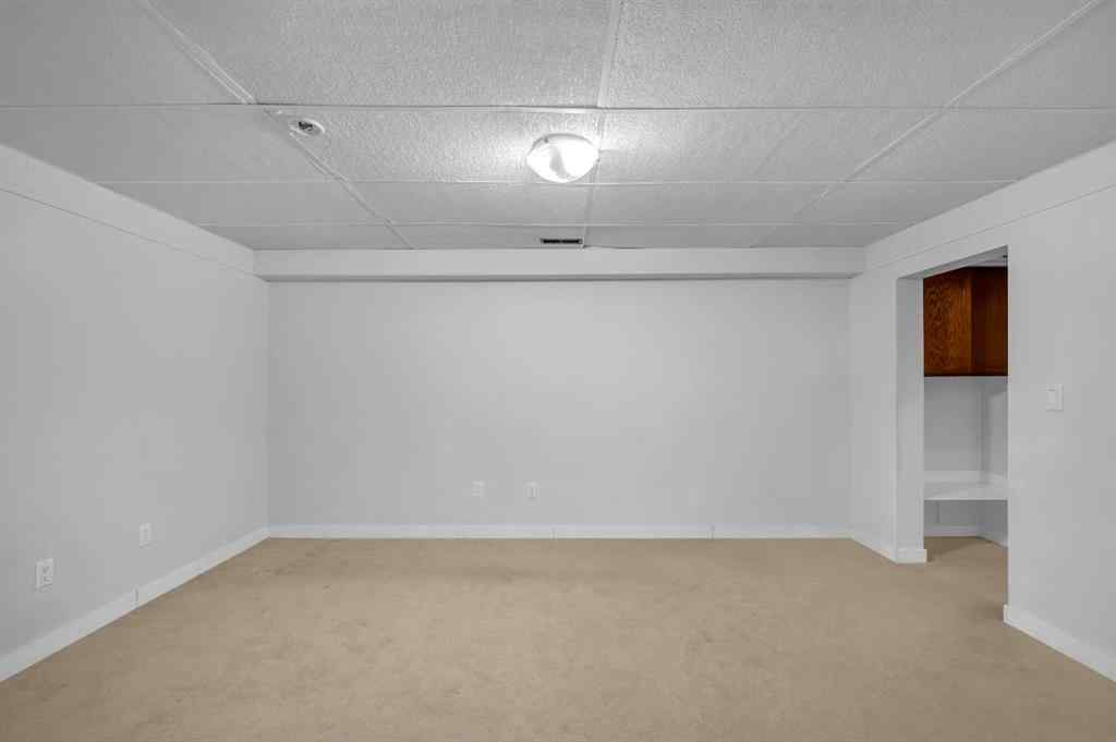 MLS® A2270725 - 172 Templehill Drive NE in Temple Calgary, Residential