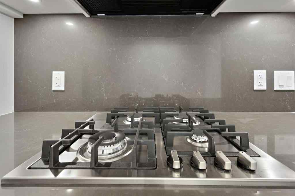 MLS&reg; # A2270741 - Unit #810 730 2 Avenue SW in Eau Claire Calgary, Residential Open Houses