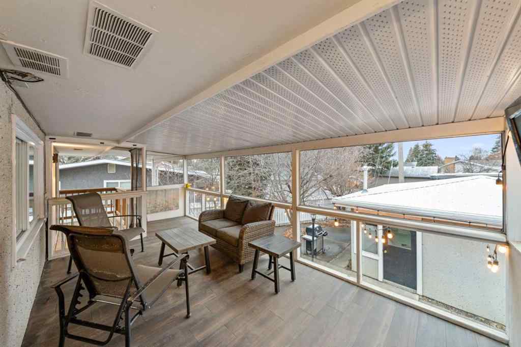 MLS&reg; # A2270743 - 3251 Bearspaw Drive NW in Brentwood Calgary, Residential Open Houses