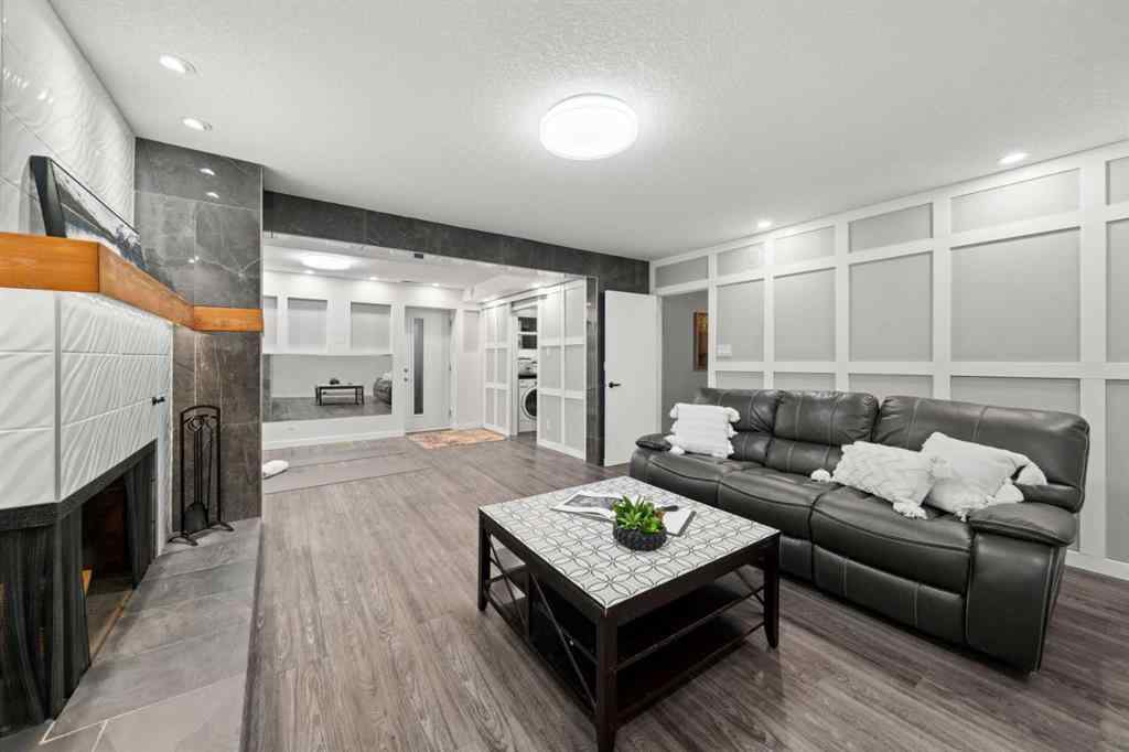MLS&reg; # A2270743 - 3251 Bearspaw Drive NW in Brentwood Calgary, Residential Open Houses