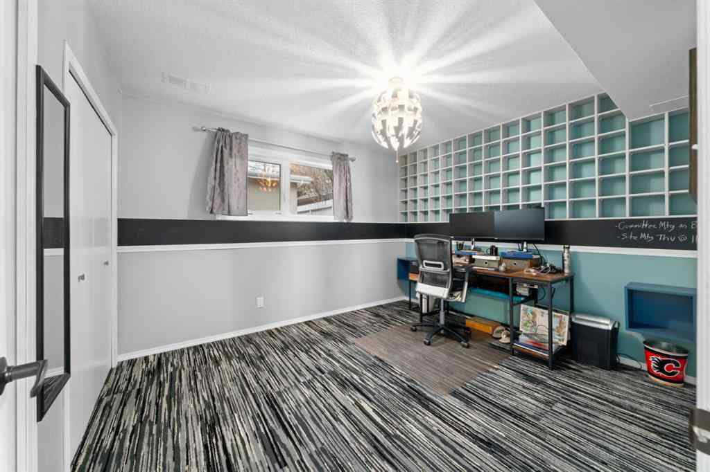 MLS&reg; # A2270743 - 3251 Bearspaw Drive NW in Brentwood Calgary, Residential Open Houses