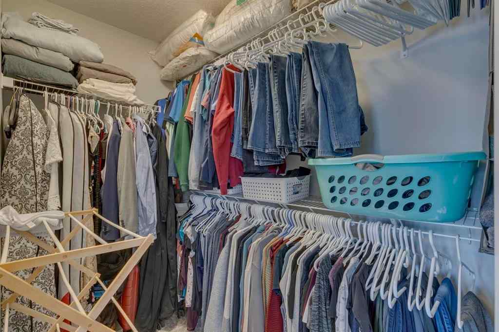 MLS&reg; # A2270746 - 429 South Point Glen SW in South Point Airdrie, Residential Open Houses