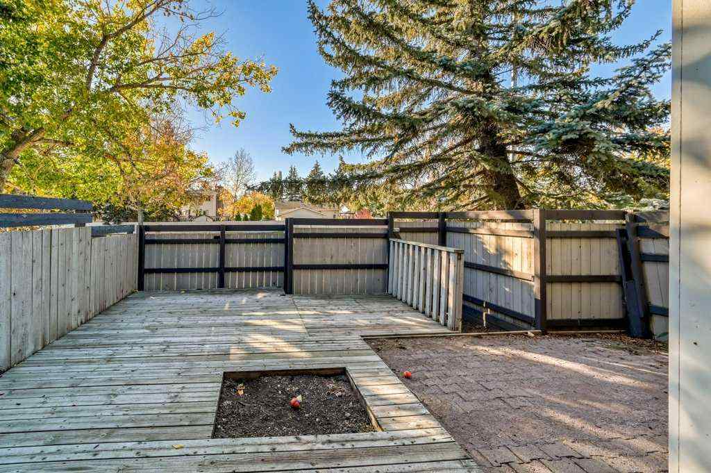 MLS® # A2270754 - Unit #24 2210 Oakmoor Drive SW in Palliser Calgary, Residential Open Houses