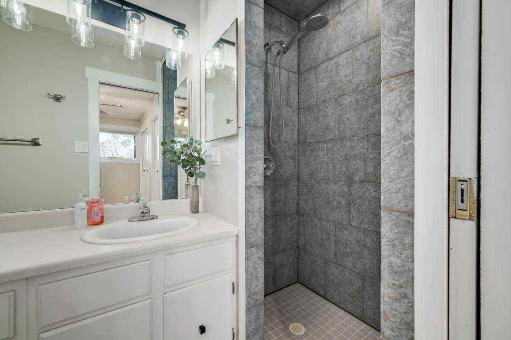 MLS® # A2270754 - Unit #24 2210 Oakmoor Drive SW in Palliser Calgary, Residential Open Houses