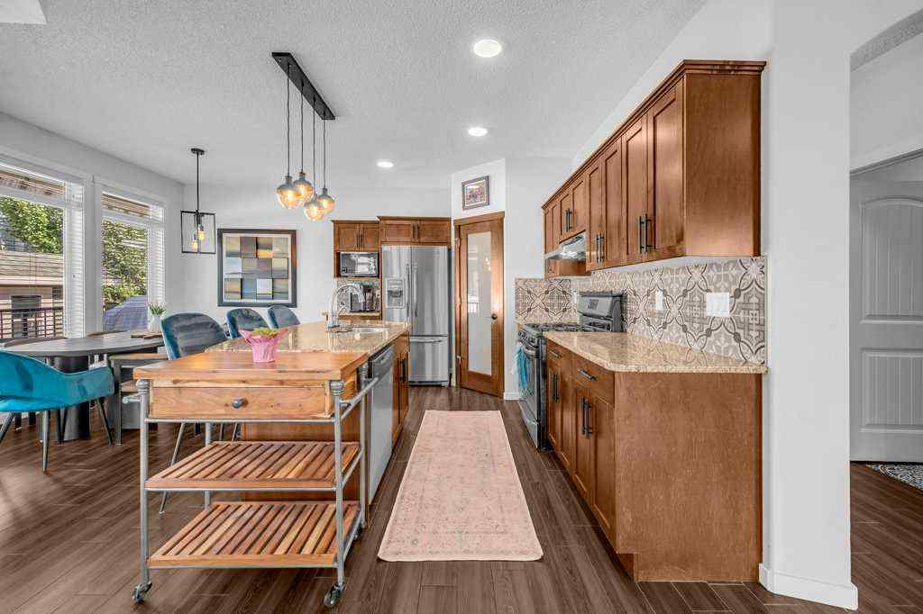 MLS® # A2270756 - 1186 Kings Heights Way SE in Kings Heights Airdrie, Residential Open Houses