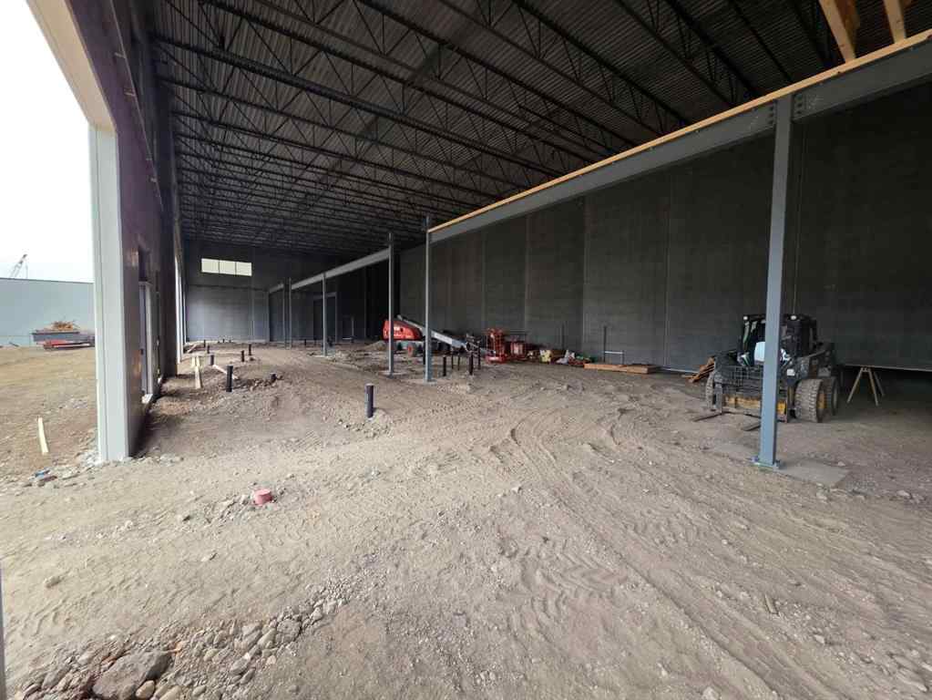 MLS&reg; # A2270760 - Unit #5 5525 4 Street SE in Manchester Industrial Calgary, Commercial Open Houses