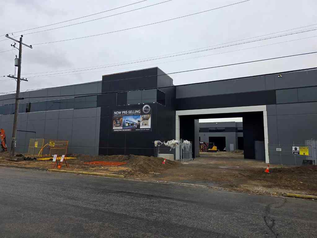 MLS&reg; # A2270765 - Unit #7 5525 4 Street SE in Manchester Industrial Calgary, Commercial Open Houses