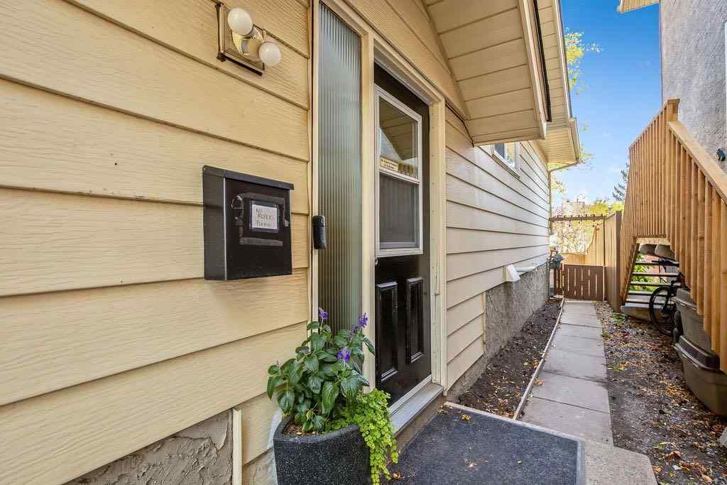MLS&reg; # A2270772 - 588 Strathcona Drive SW in Strathcona Park Calgary, Residential Open Houses