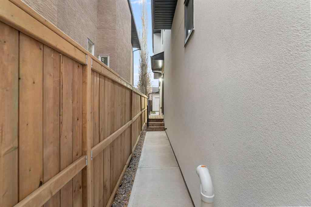 MLS&reg; # A2270777 - 2414 35 Street SW in Killarney/Glengarry Calgary, Residential Open Houses