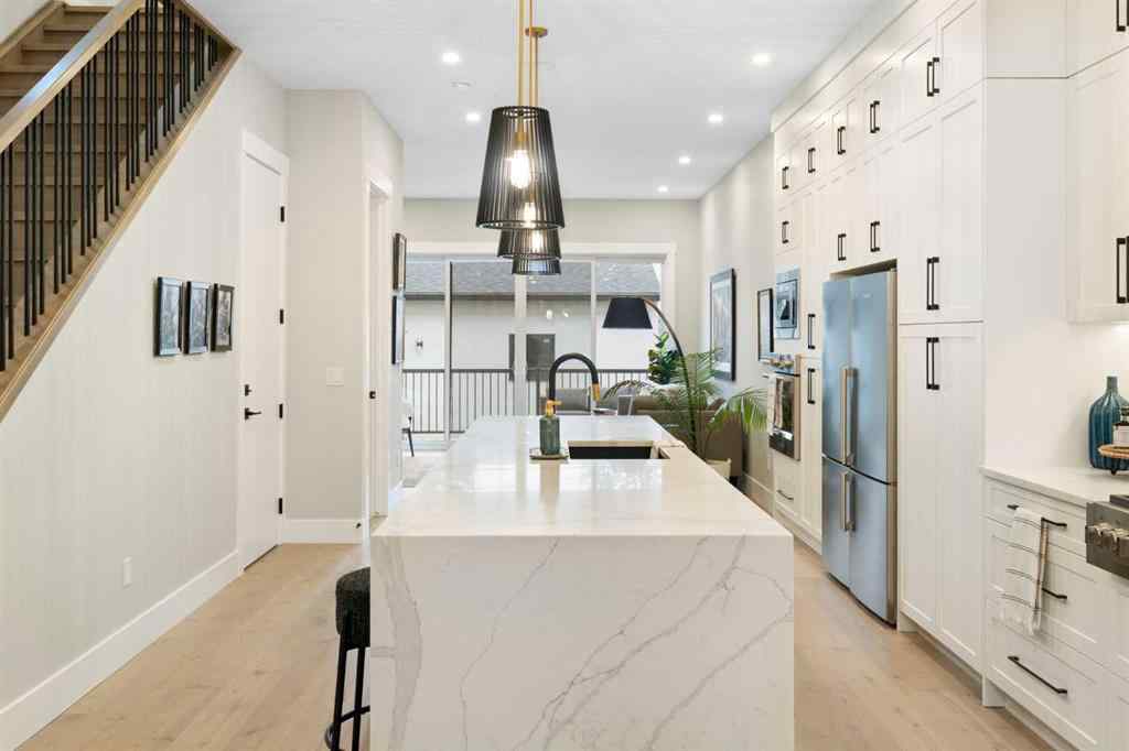 MLS&reg; # A2270777 - 2414 35 Street SW in Killarney/Glengarry Calgary, Residential Open Houses