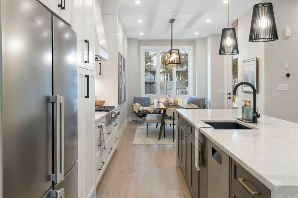 MLS&reg; # A2270777 - 2414 35 Street SW in Killarney/Glengarry Calgary, Residential Open Houses