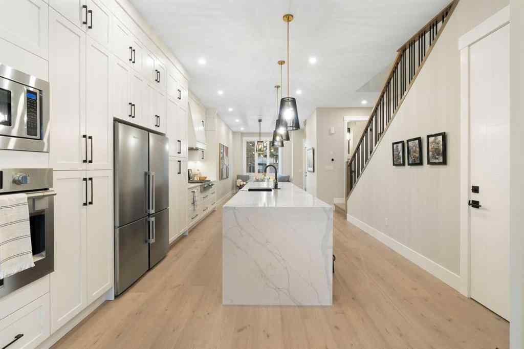 MLS&reg; # A2270777 - 2414 35 Street SW in Killarney/Glengarry Calgary, Residential Open Houses